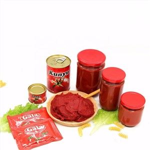Organická rajčatová pasta ve skleněné nádobě s vysokou kvalitou